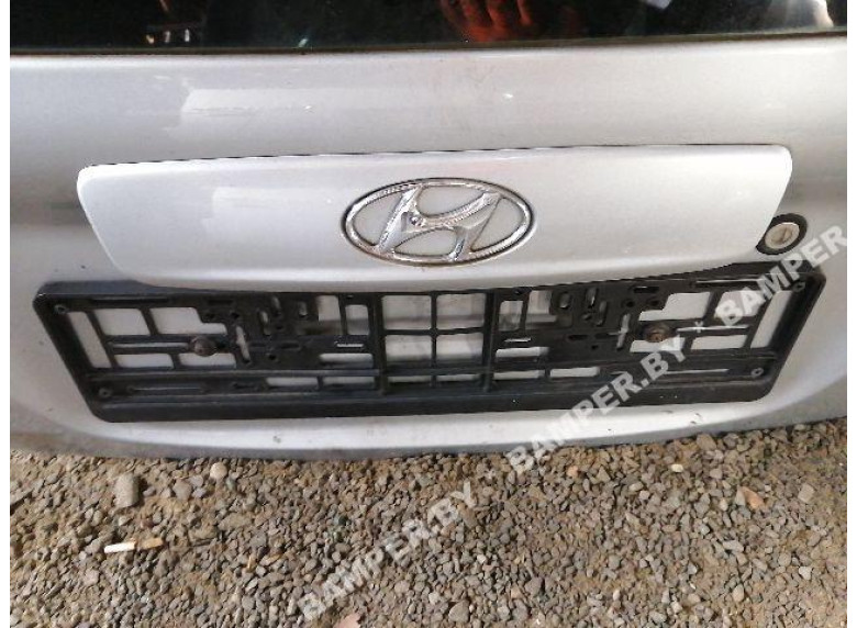 Накладка подсветки номера к Hyundai Getz, 2005г.
