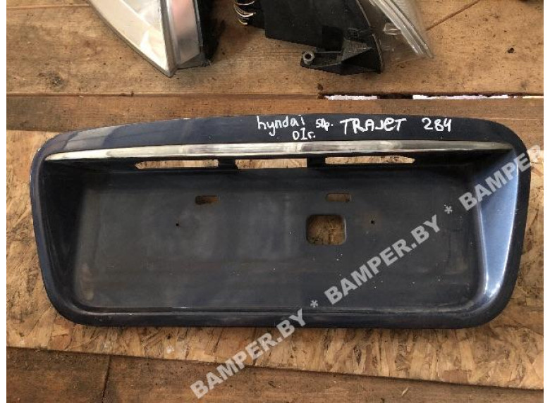 Бленда к Hyundai Trajet, 2001г.