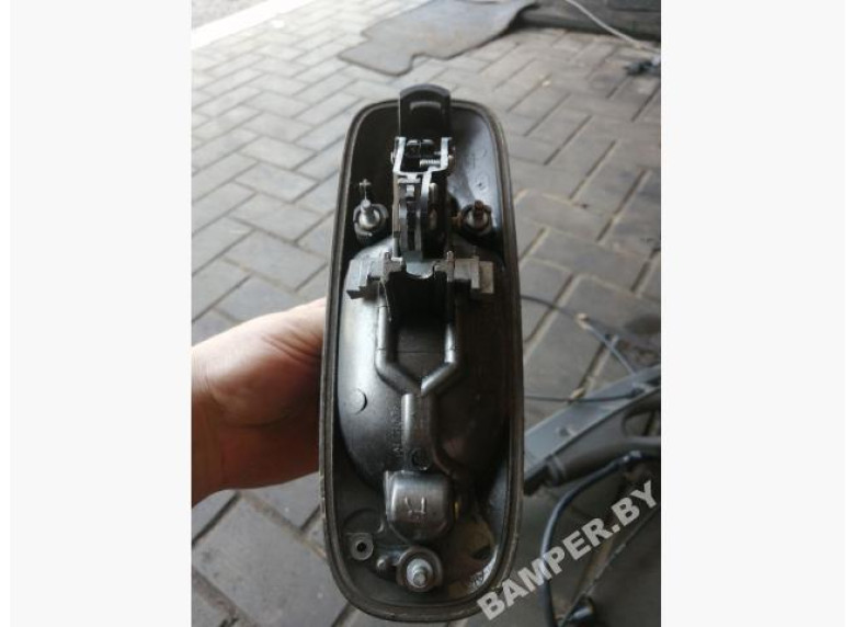 Ручка наружная сдвижной двери правой к Chrysler Grand Voyager, 2003г.