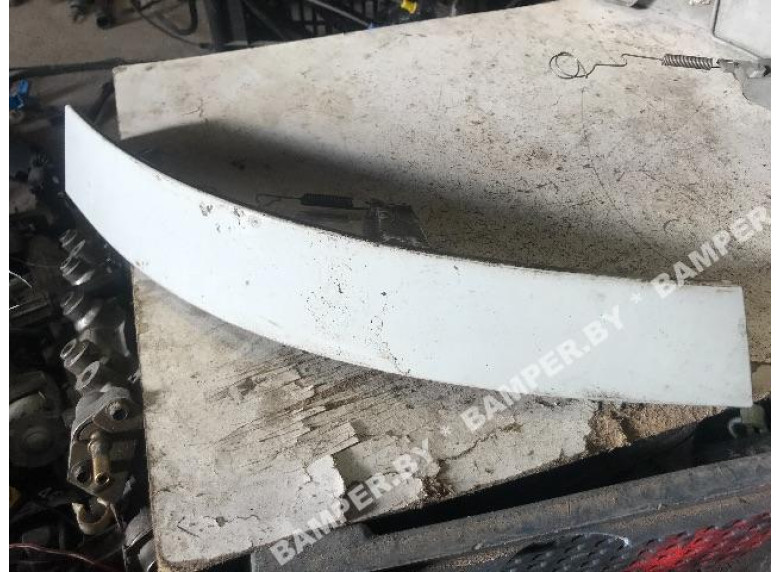 Ус под фару правый к Opel Movano, 2004г.