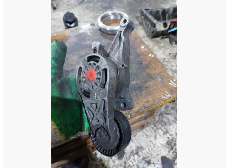 Натяжитель ремня генератора к Volkswagen Golf, 2005г.