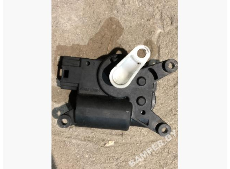 Моторчик заслонки печки к Citroen Berlingo, 2008г.