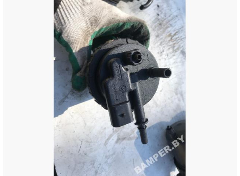 Корпус топливного фильтра к Renault Kangoo, 2000г.