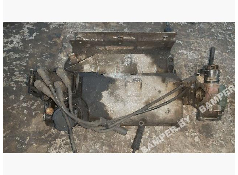 Клапанная крышка к Renault Kangoo, 1998г.