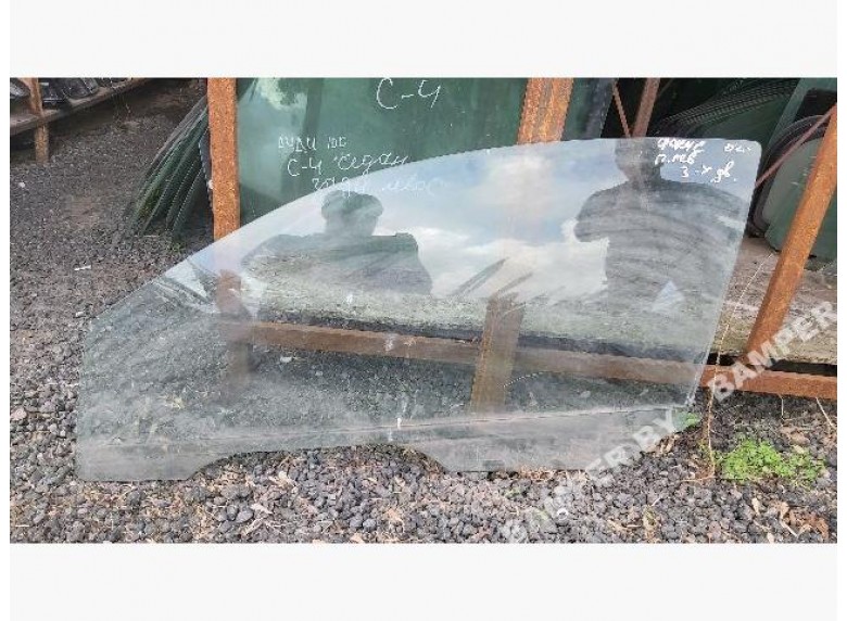 Стекло двери передней левой к Ford Focus