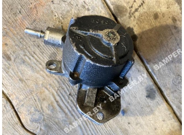 Насос вакуумный к Peugeot Partner