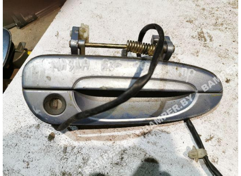 Ручка наружная передняя правая к Mazda 626, 1999г.