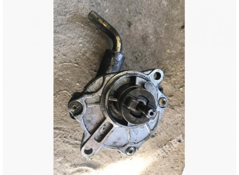 Насос вакуумный к Mercedes E W210