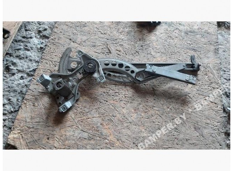 Стеклоподъемник передний правый к Volkswagen Passat