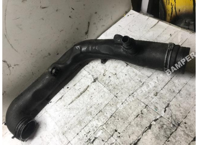 Патрубок воздушного фильтра к Volkswagen Passat, 2006г.