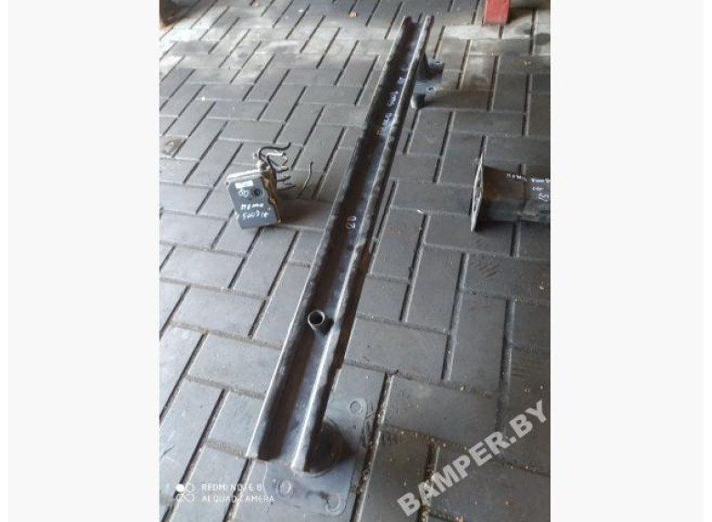 Усилитель бампера переднего к Peugeot 5008, 2010г.