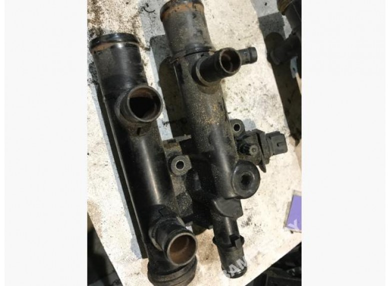 Корпус термостата к Renault Master