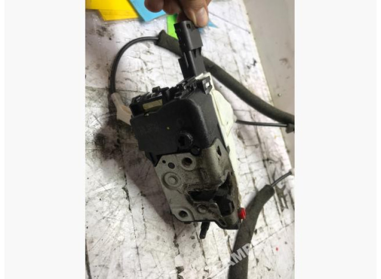 Замок двери сдвижной к Citroen Berlingo, 2009г.