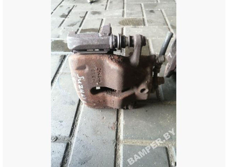 Суппорт передний правый к Suzuki SX4, 2007г.