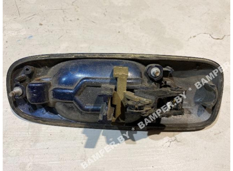 Ручка наружная сдвижной двери правой к Chrysler Voyager