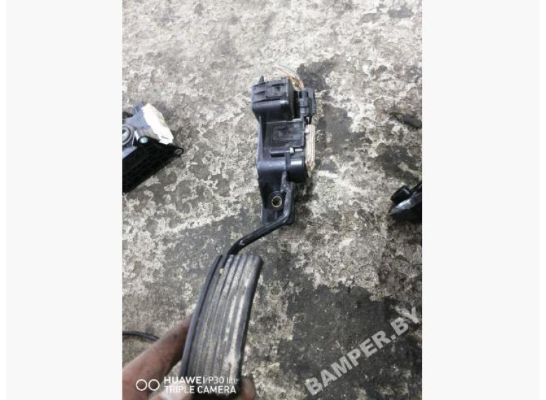 Педаль газа к Mitsubishi Grandis, 2005г.