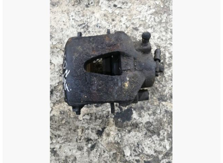 Суппорт передний правый к Seat Leon