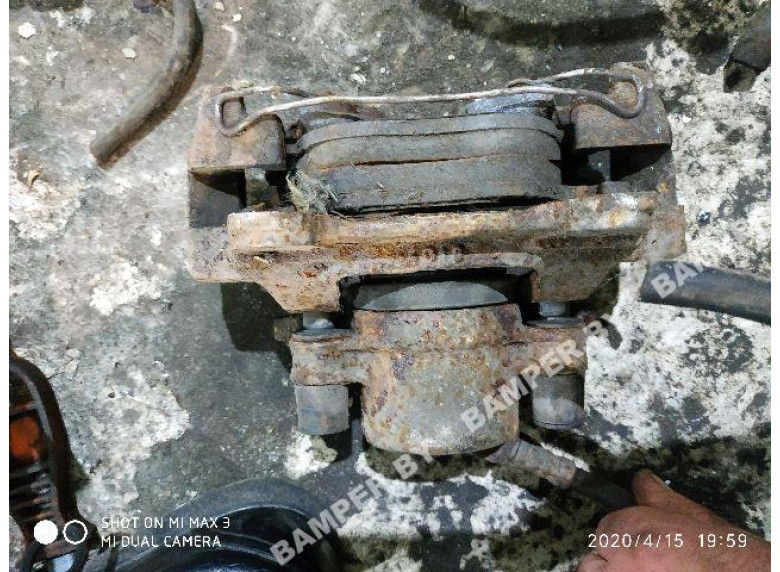 Суппорт передний левый к Fiat Punto