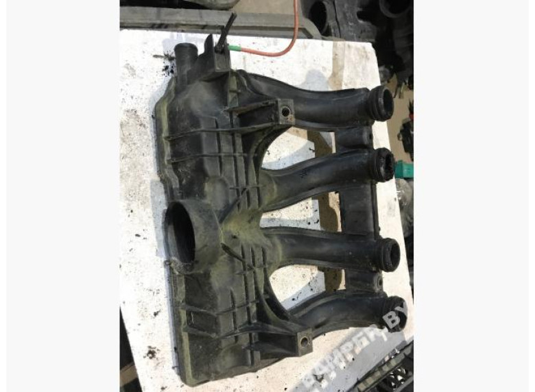 Коллектор впускной к Citroen Berlingo, 1999г.