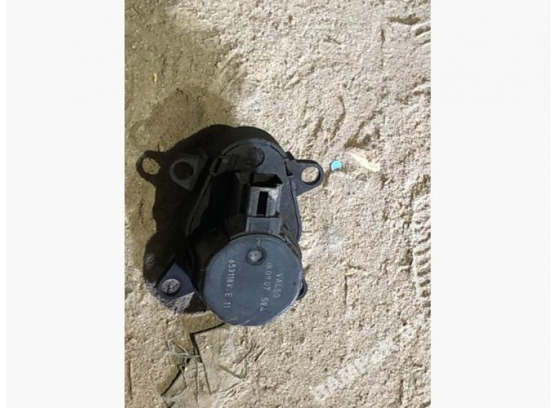 Моторчик заслонки печки к Peugeot 607