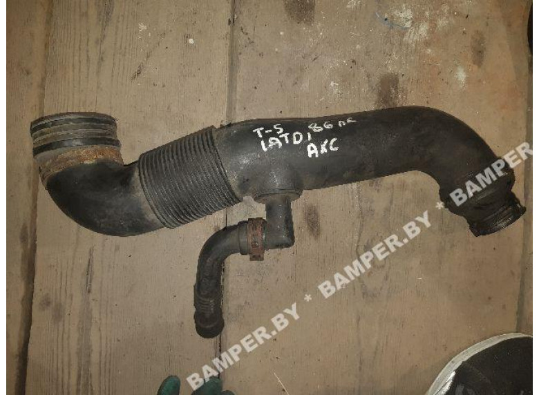 Патрубок интеркулера к Volkswagen Transporter, 2005г.