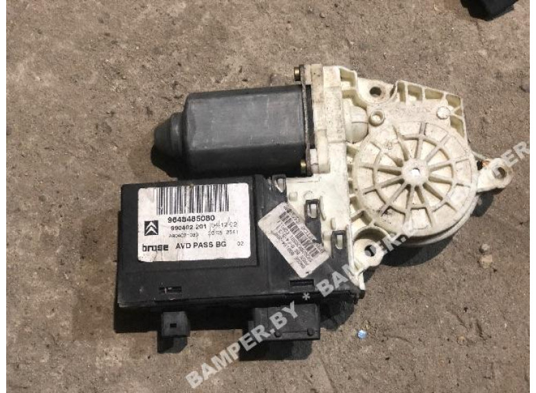 Моторчик стеклоподъемника передний правый к Citroen C5, 2006г.