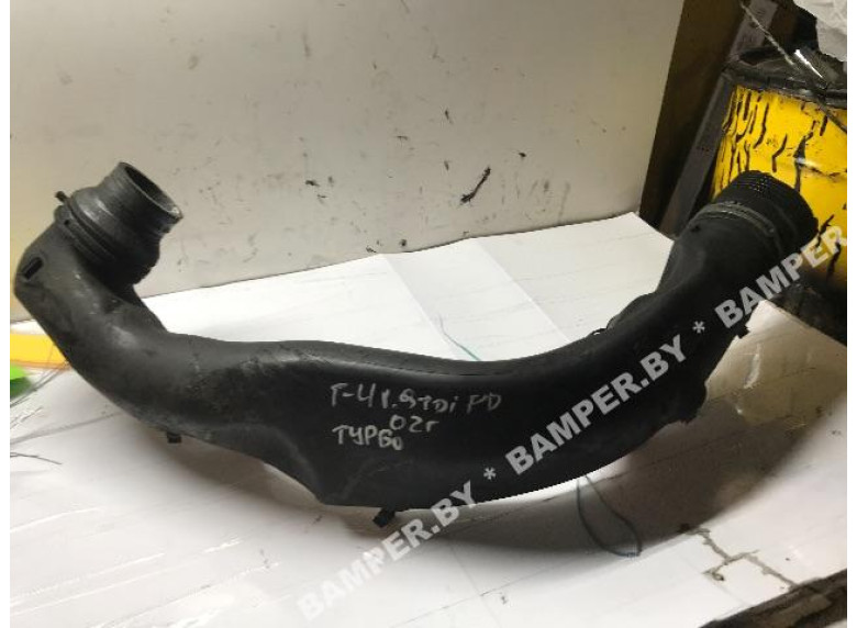 Патрубок интеркулера к Volkswagen Golf, 2000г.