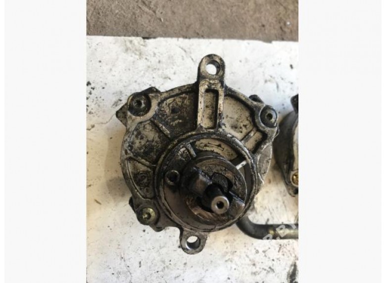 Насос вакуумный к Mercedes C W203