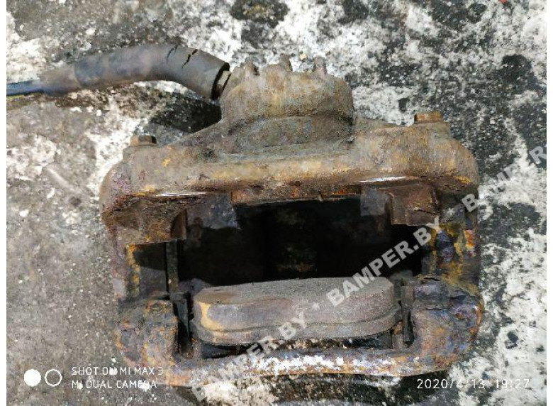 Суппорт передний левый к Peugeot 307, 2006г.