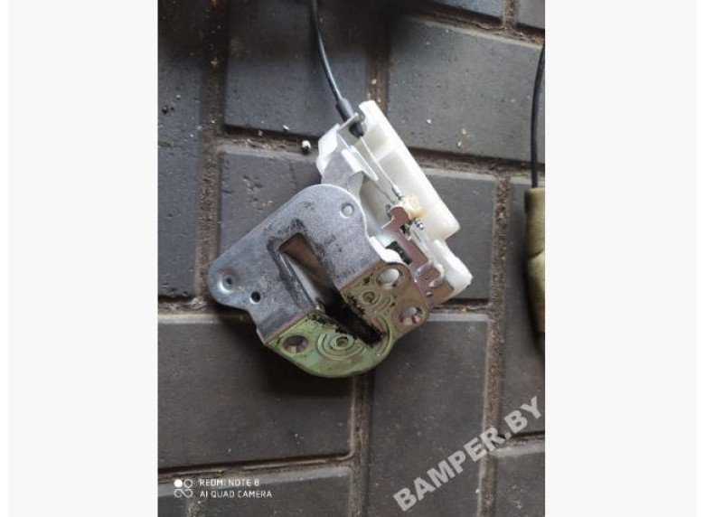 Замок двери задней левой к Mazda 5, 2006г.