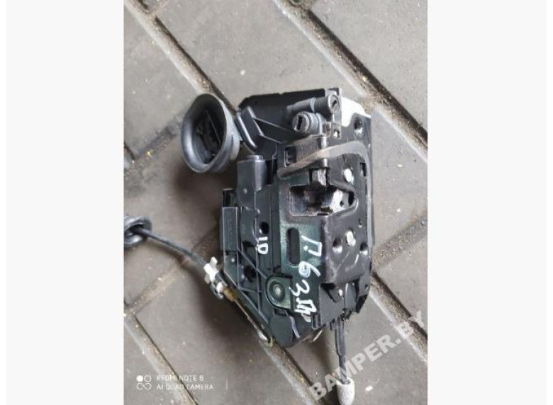Замок двери задней правой к Volkswagen Golf, 2010г.