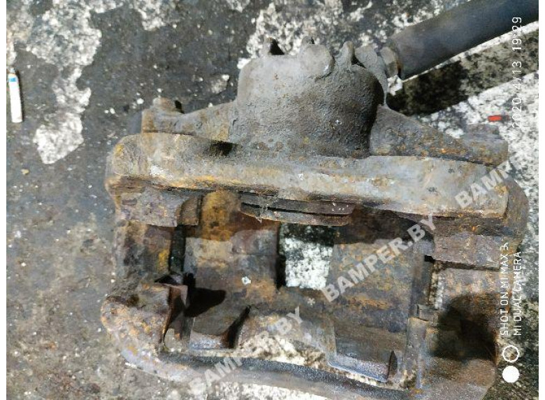 Суппорт передний правый к Peugeot 307, 2006г.