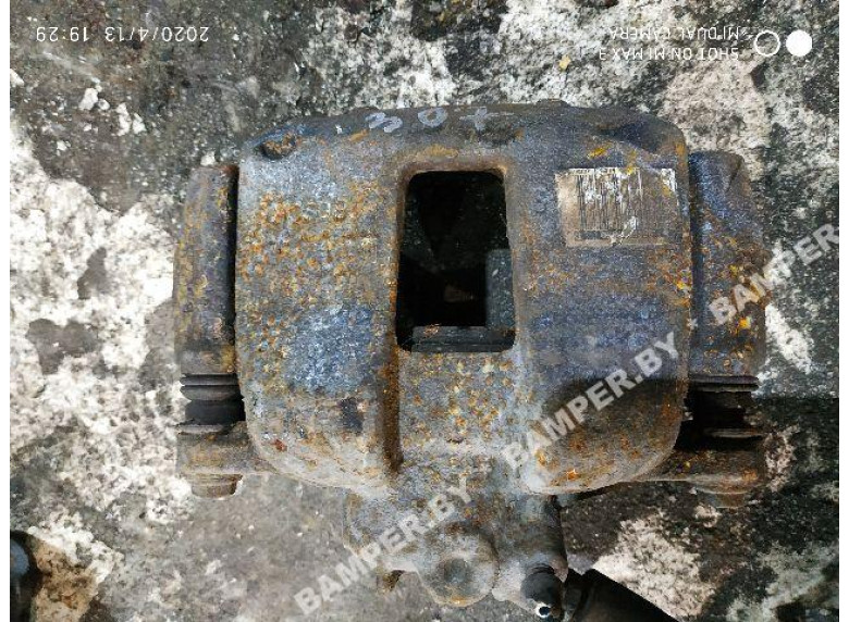 Суппорт передний правый к Peugeot 307, 2006г.