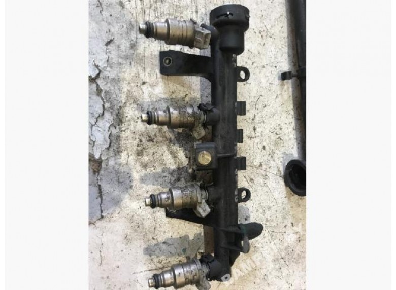 Топливная рампа к Citroen Saxo