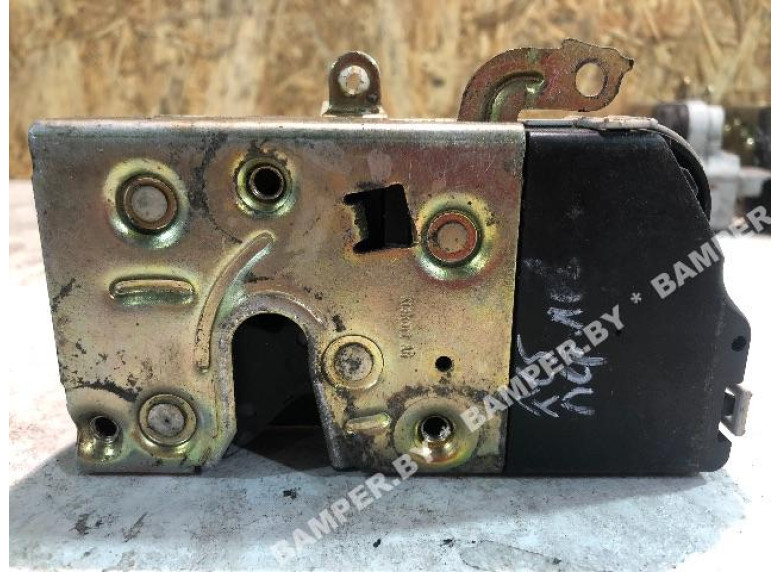 Замок двери передней левой к Citroen C5, 2005г.