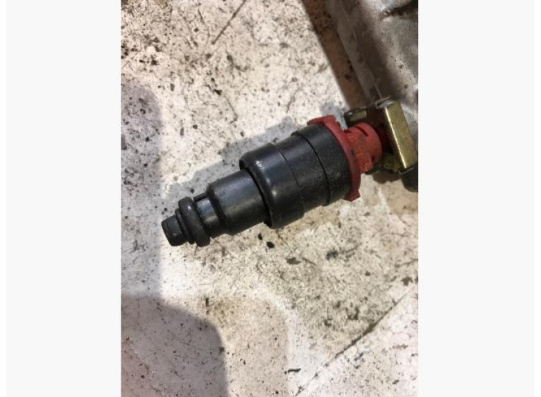 Форсунка к Opel Vectra, 1997г.