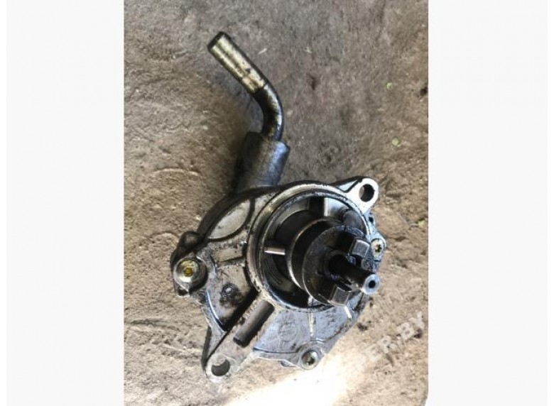 Насос вакуумный к Mercedes E W210