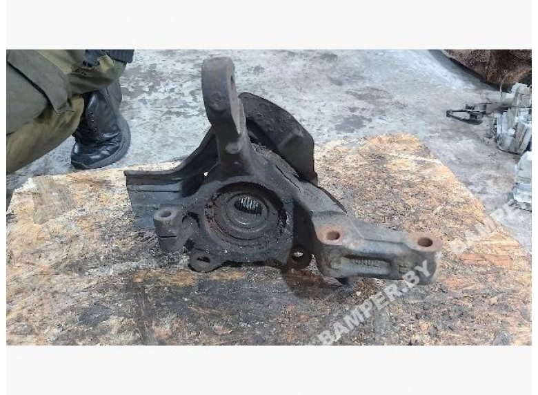 Ступица передняя левая к Peugeot 807
