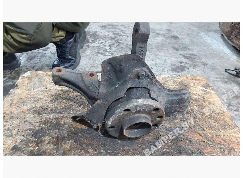 Ступица передняя левая к Peugeot 807