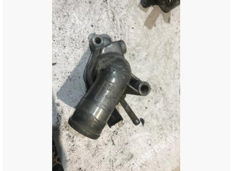 Корпус термостата к Opel Astra, 2001г.