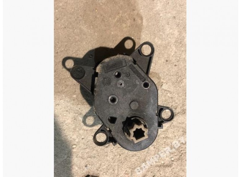 Моторчик заслонки печки к Peugeot 607