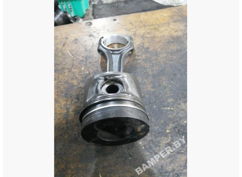 Поршень к Mercedes A W168, 2000г.