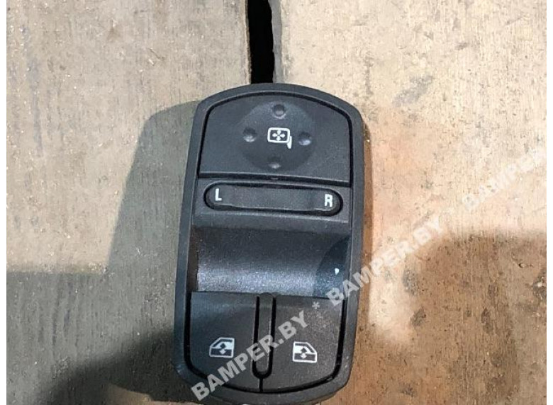 Блок управления стеклоподъемниками к Opel Corsa, 2010г.