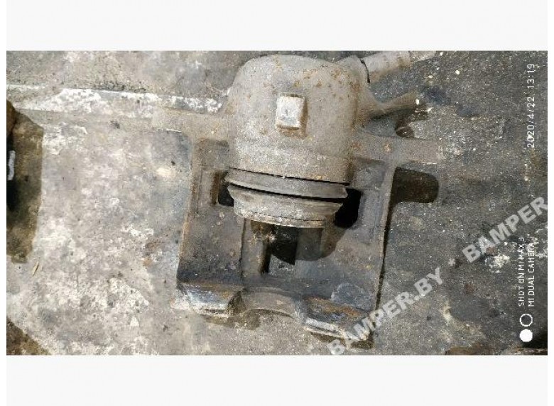 Суппорт передний правый к Peugeot 406