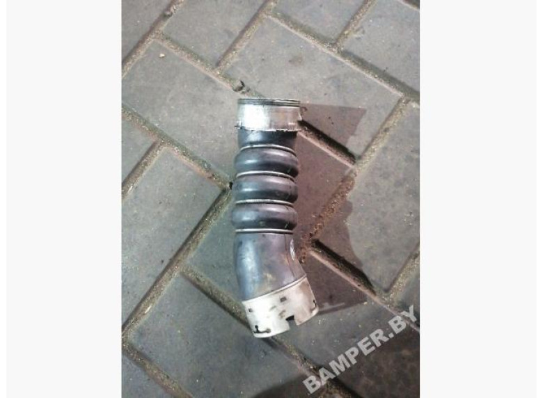Патрубок интеркулера к BMW 1 E87/E81/E82/E88