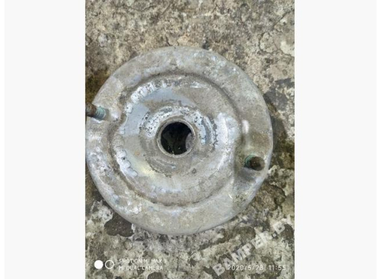 Опора амортизатора верхняя (чашка) к Volkswagen Passat, 2002г.