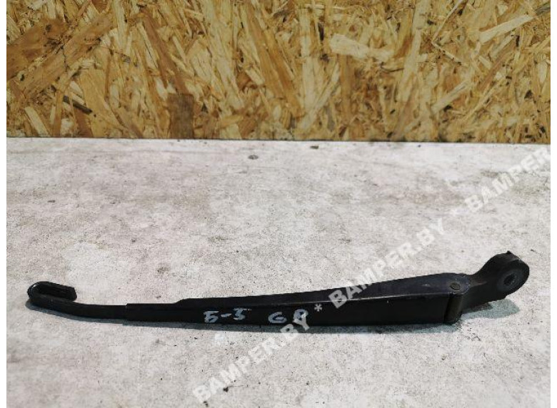 Щеткодержатель задний к Volkswagen Passat, 1998г.