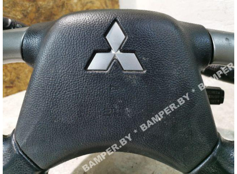 Подушка безопасности водителя к Mitsubishi Grandis, 2004г.