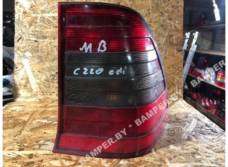 Фонарь задний правый к Mercedes C W202, 2000г.