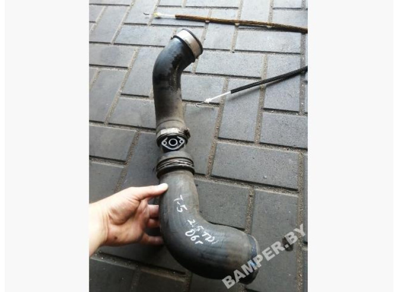 Патрубок интеркулера к Volkswagen Transporter, 2006г.